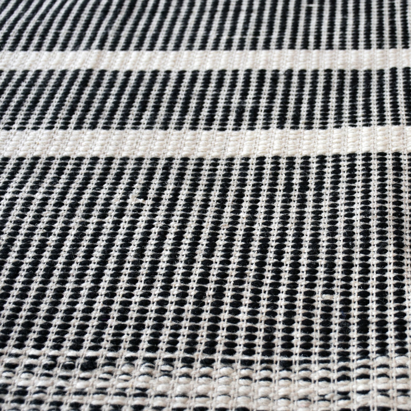 Tapis Gris Rayures a Frange 120x180 Kolena