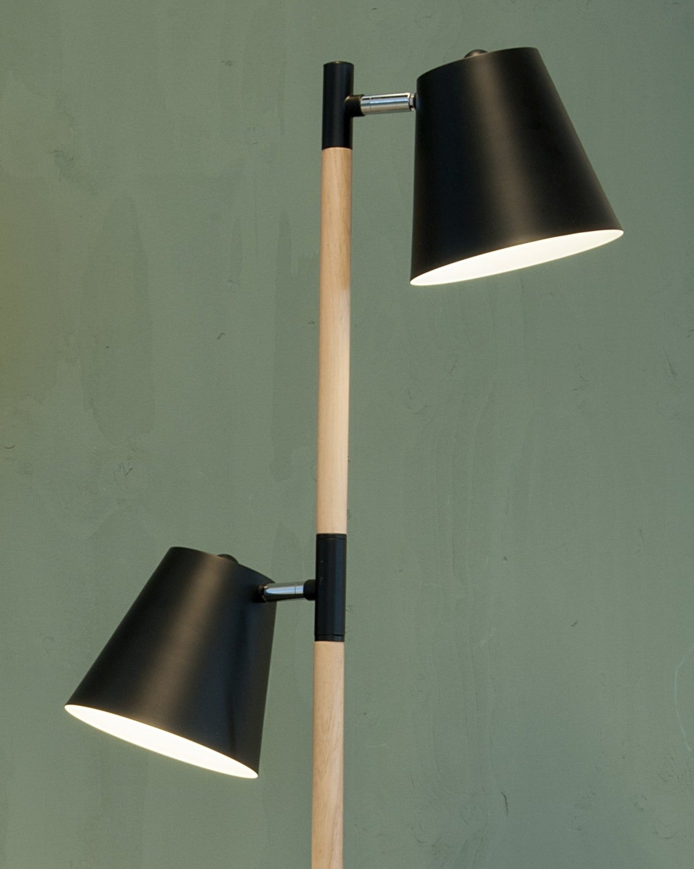 Lampadaire Noir Métal Rubi 18x150cm